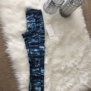 Lululemon fast and free crop, brand new